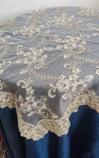 دوعدد رومیزی سرمه ای وطلایی۲۵۰هزار
