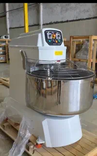 دستگاه خمیرگیر اسپیرال۱۰۰کیلویی