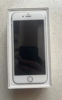 ایفون 6s حافظه 64 بسیار تمیز