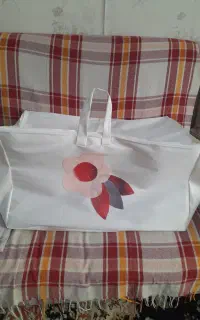 کیف دستی وبقچه  لباس و نان