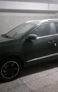 یک دستگاه خودرو کی ام سی ایکس 5