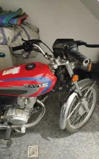 هندا ۱۲۵ساوین 2هزار کار کرد تمیزو بدون خطو خش .