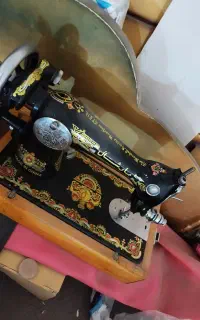 چرخ خیاطی قدیمی