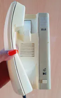 آیفون منزل صوتی