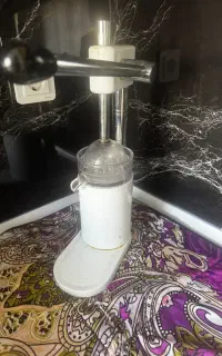 آبمیوه گیر انار