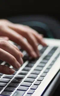 خدمات تایپ توسط تایپیست حرفه ای