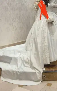 اجاره لباس عروس دنباله دار خیلی شیک