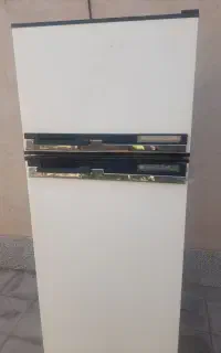 یخچال آزمایش