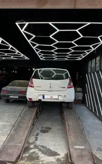 ساندرو ۹۵ دنده کارمندی ۳ سال خواب
