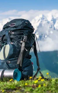 خانم دستیار سفر و طبیعتگردی