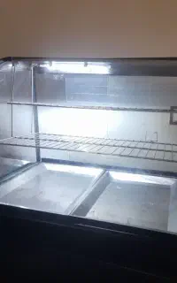 دستگاه گرمکن ساندویچ و پیراشکی