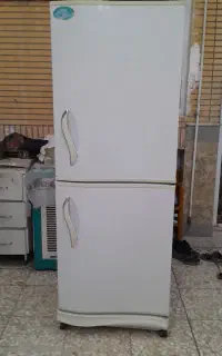خریدو فروش یخچال و فریزر