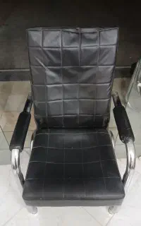 فروش میز وصندلی اداری ۸عدد