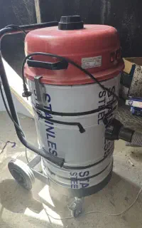 جارو برقی و کفپاش ۲۰۰ لیتری صنعتی