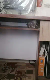 فروش میز کامپیوتر و صندلی خیلی کم کار در حد نو