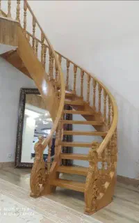 پله گرد و پیچ