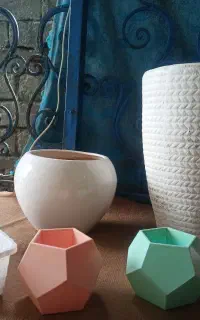 دو عدد سفالی بقیه هم پلاستیکی
