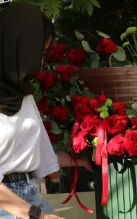 دیزاینر همکاری با کافه رستوران برند