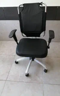 صندلی مشکی ریاستی