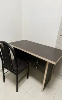 میز و صندلی