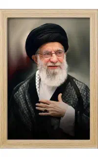 قاب عکس رهبر شهید