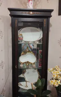 بوفه وساعت طرح کلاسیک همراه مبل