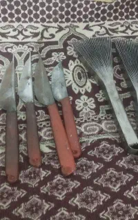 چاقو و دفعه قالی بافی دستی