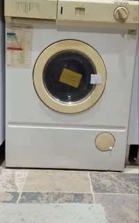 لباسشویی ارج اصل