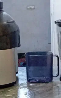 آبمیوه گیری در حد نو