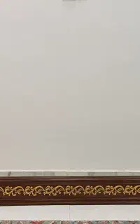 قاب  بالای پرده