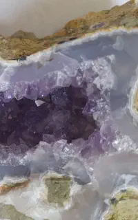سنگ ژئود آمیتسیت