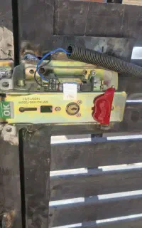 نصب و ریموتی کردن انواع کله گاوی و درب حیاط