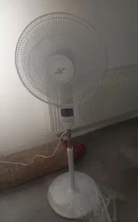 پنکه ایستاده ناسیونال ۴۰ وات ریموت دار در حد نو