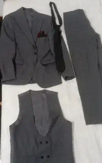 کت و شلوار طوسی