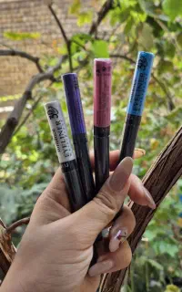 خط چشم رنگی رومنس