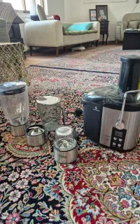 آب میوه گیری ومعلوم کن وآسیاب برقی چند کاره نو نو