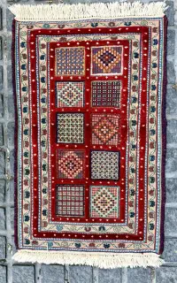 گلیم دستباف سیرجان خشتی لاکی