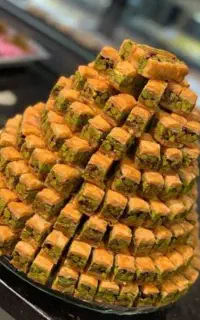 فروشنده باقلوا