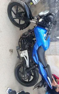 موتور پالس باجاج 220