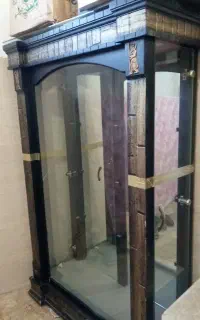 بوفه ساعت ایستاده