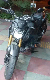 هوندا هورنت ۲۰۰