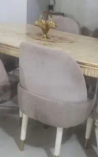 ناهار خوری در حد نو