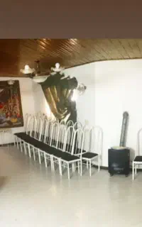 صندلی فلزی