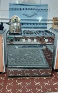 اجاق گاز مدل فر آینه ای
