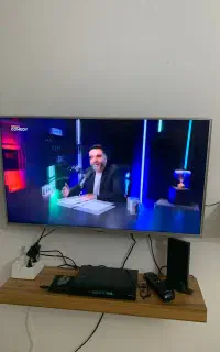تلوزیون ۴۰ اینچ Gplus در حد نو