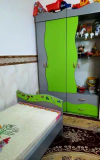 تخت و کمد و تشت سالم