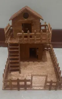 ماکت خانه ی چوبی