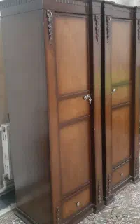 یک جفت کمد چوبی