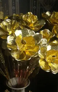گل رز برنزی
