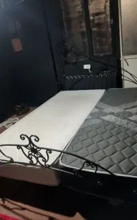 تخت دو نفره